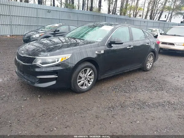 5XXGT4L36JG186131 2018 KIA OPTIMA - Image 2
