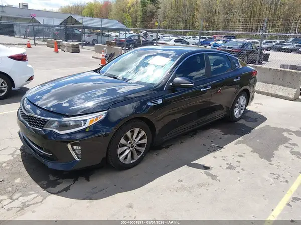 5XXGT4L36JG187926 2018 KIA OPTIMA - Image 2