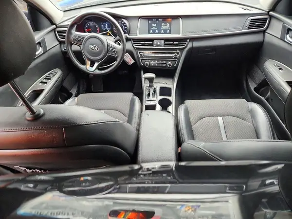 5XXGT4L36JG188218 2018 KIA OPTIMA - Image 8