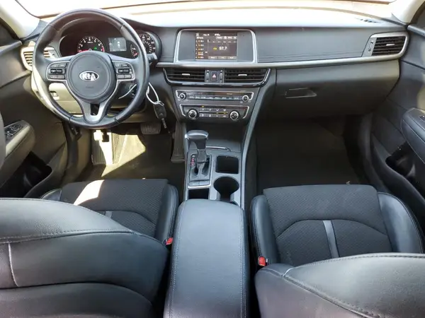 5XXGT4L36JG192589 2018 KIA OPTIMA - Image 8