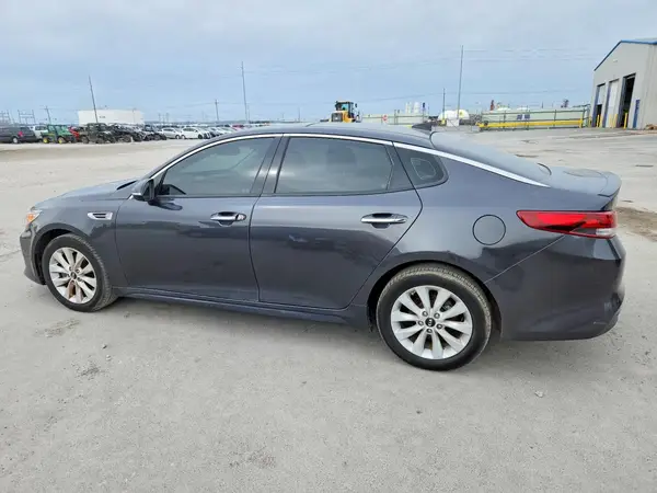 5XXGT4L36JG196559 2018 KIA OPTIMA - Image 2