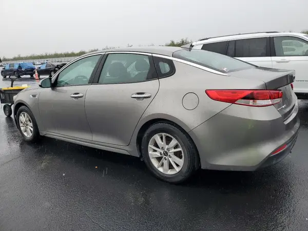 5XXGT4L36JG196772 2018 KIA OPTIMA - Image 2