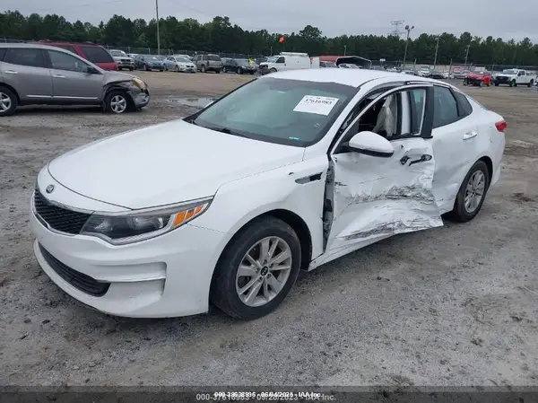 5XXGT4L36JG197274 2018 KIA OPTIMA - Image 2