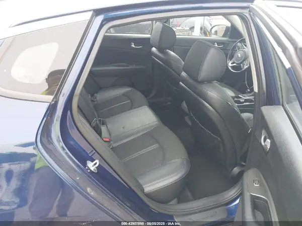 5XXGT4L36JG202523 2018 KIA OPTIMA - Image 8