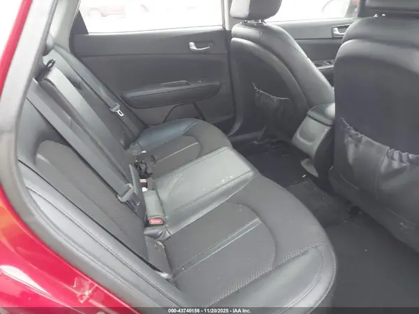 5XXGT4L36JG203848 2018 KIA OPTIMA - Image 8