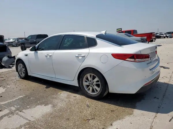 5XXGT4L36JG204191 2018 KIA OPTIMA - Image 2
