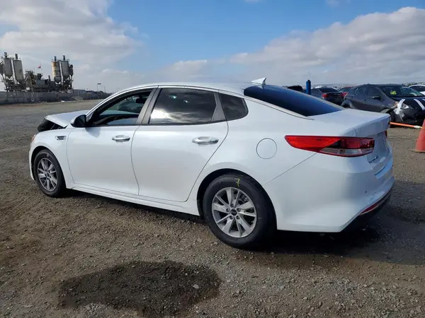 5XXGT4L36JG206457 2018 KIA OPTIMA - Image 2