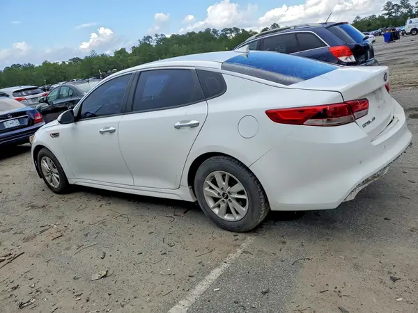5XXGT4L36JG215630 2018 KIA OPTIMA - Image 2