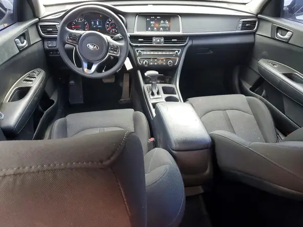 5XXGT4L36JG215630 2018 KIA OPTIMA - Image 8