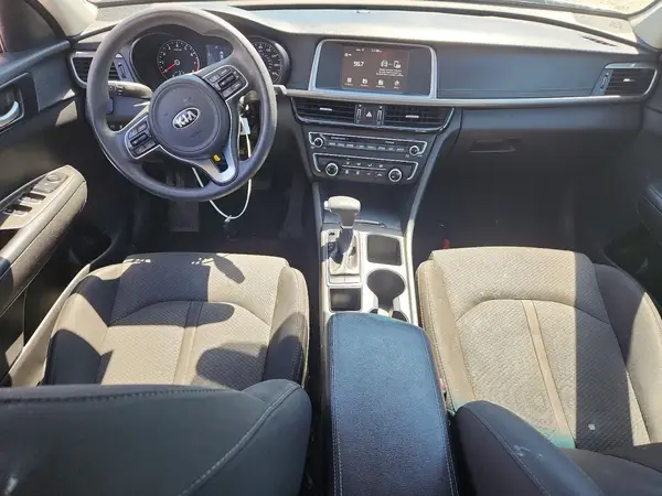 5XXGT4L36JG216678 2018 KIA OPTIMA - Image 8