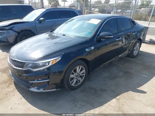 5XXGT4L36JG217653 2018 KIA OPTIMA - Image 2