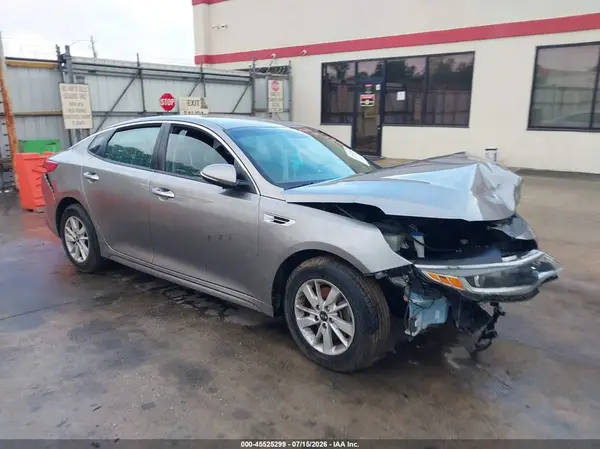 5XXGT4L36JG220360 2018 KIA OPTIMA - Image 1