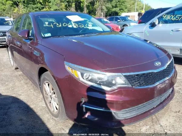 5XXGT4L36JG221377 2018 KIA OPTIMA - Image 1