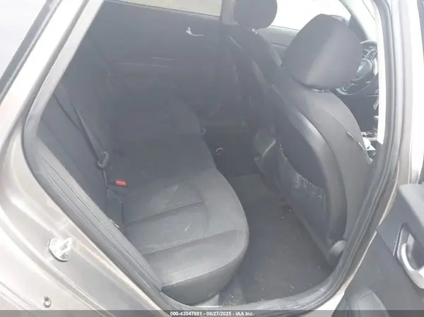 5XXGT4L36JG223176 2018 KIA OPTIMA - Image 8