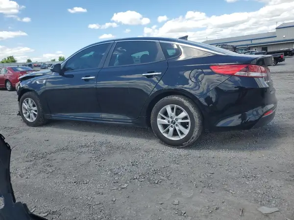 5XXGT4L36JG225848 2018 KIA OPTIMA - Image 2
