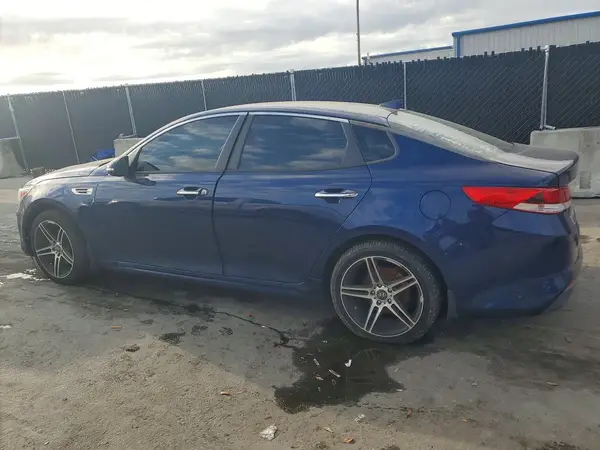 5XXGT4L36JG226756 2018 KIA OPTIMA - Image 2