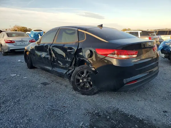 5XXGT4L36JG228071 2018 KIA OPTIMA - Image 2