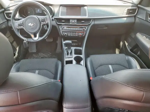 5XXGT4L36JG229687 2018 KIA OPTIMA - Image 8