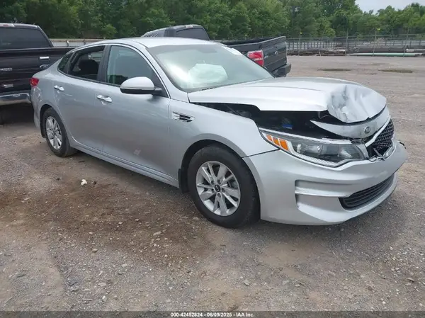 5XXGT4L36JG229933 2018 KIA OPTIMA - Image 1