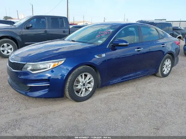5XXGT4L36JG230774 2018 KIA OPTIMA - Image 2