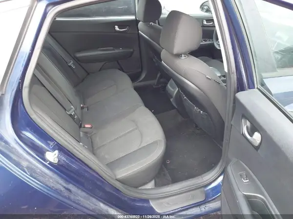 5XXGT4L36JG230774 2018 KIA OPTIMA - Image 8