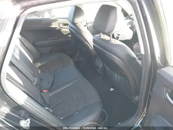 5XXGT4L36JG232461 2018 KIA OPTIMA - Image 8
