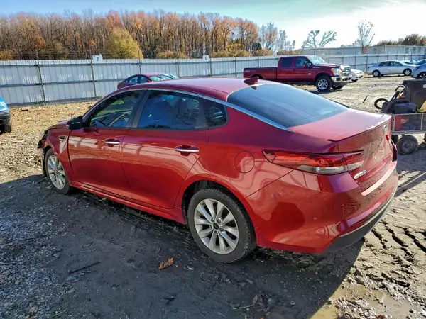 5XXGT4L36JG232914 2018 KIA OPTIMA - Image 2