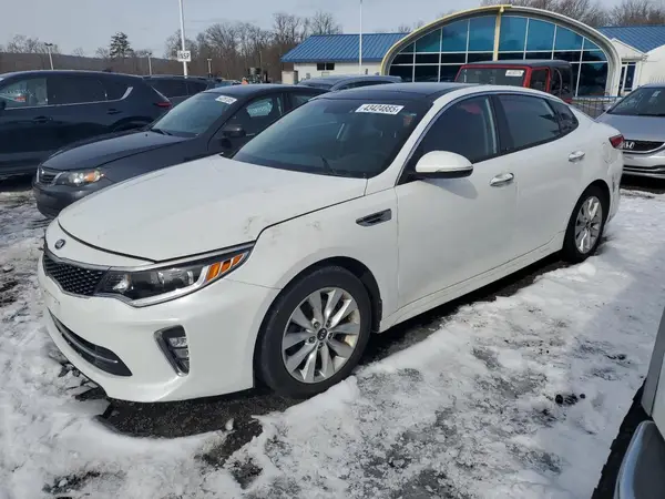 5XXGT4L36JG233867 2018 KIA OPTIMA - Image 1