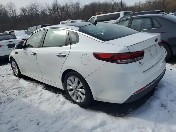 5XXGT4L36JG233867 2018 KIA OPTIMA - Image 2