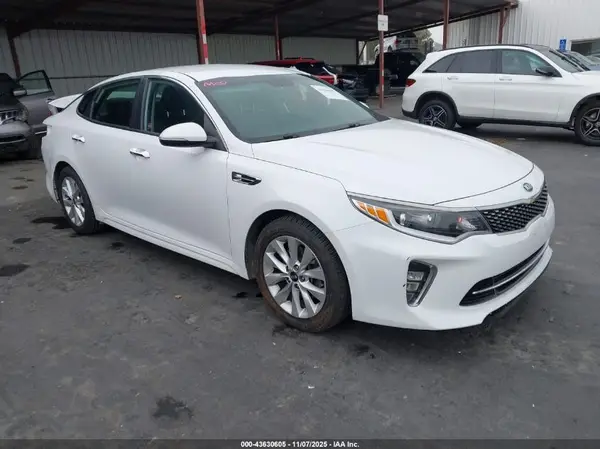 5XXGT4L36JG234226 2018 KIA OPTIMA - Image 1