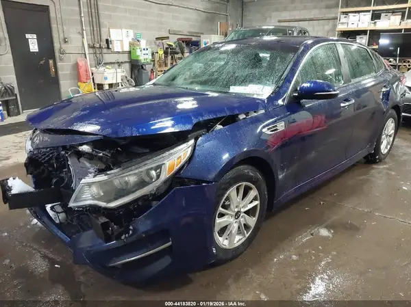5XXGT4L36JG234808 2018 KIA OPTIMA - Image 2