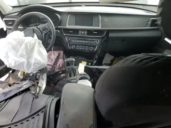 5XXGT4L36JG234811 2018 KIA OPTIMA - Image 8