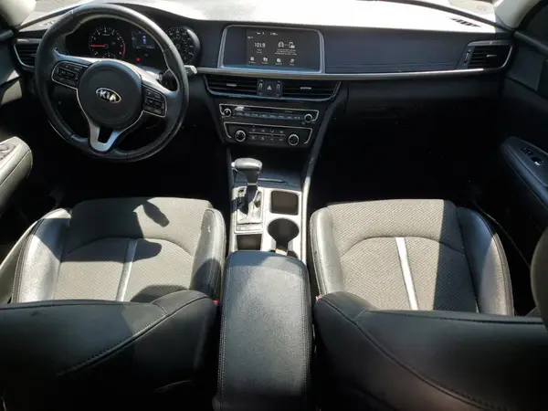 5XXGT4L36JG236607 2018 KIA OPTIMA - Image 8