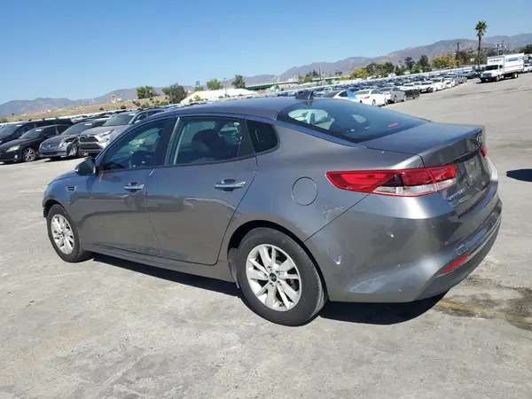 5XXGT4L36JG237126 2018 KIA OPTIMA - Image 2