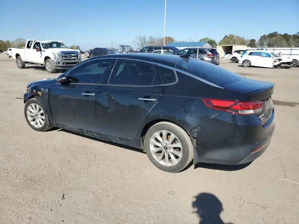 5XXGT4L36JG244397 2018 KIA OPTIMA - Image 2