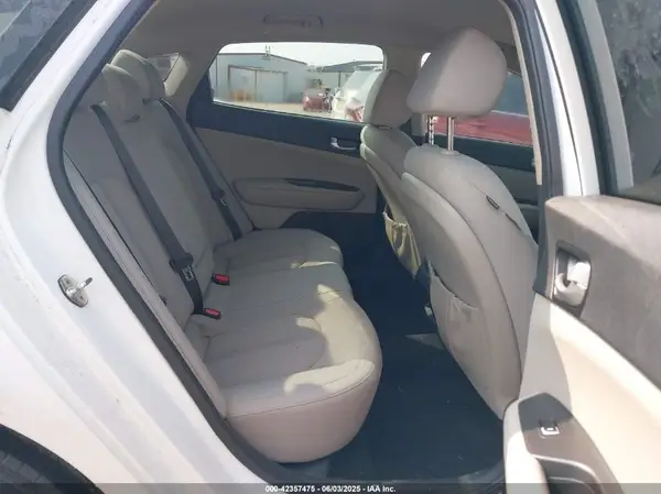 5XXGT4L36JG244822 2018 KIA OPTIMA - Image 8