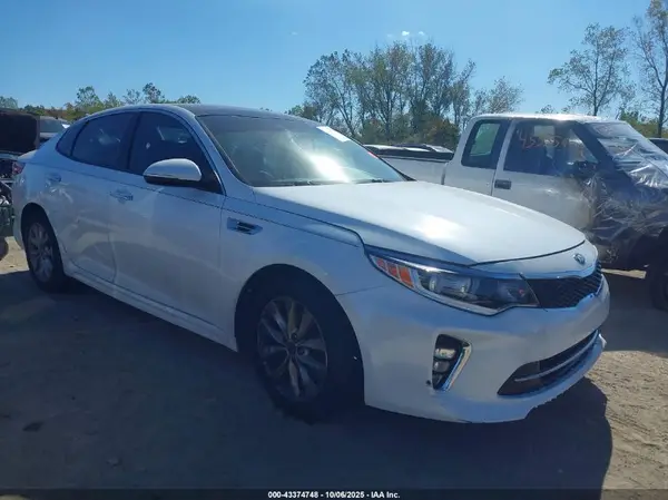 5XXGT4L36JG244996 2018 KIA OPTIMA - Image 1