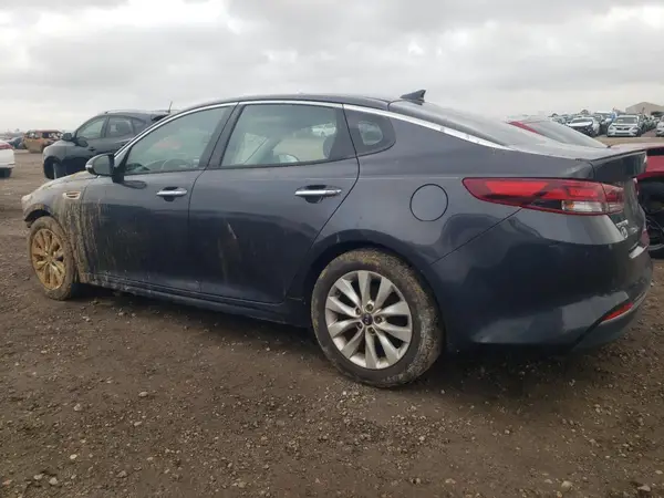 5XXGT4L36JG245453 2018 KIA OPTIMA - Image 2
