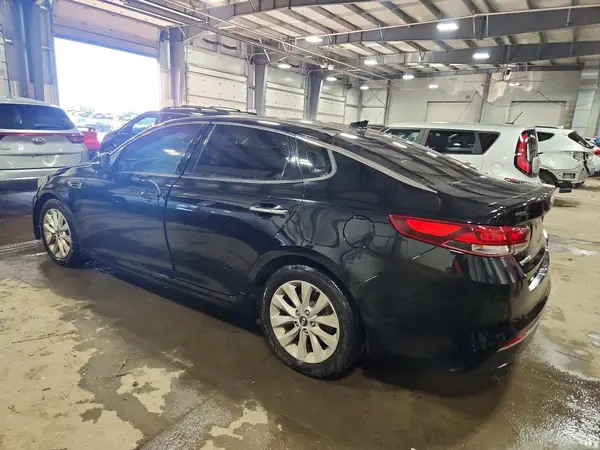 5XXGT4L36JG246392 2018 KIA OPTIMA - Image 2
