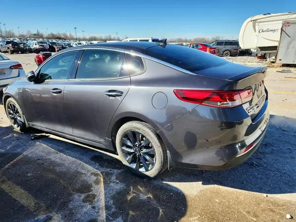 5XXGT4L36JG246764 2018 KIA OPTIMA - Image 2
