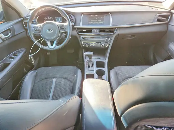 5XXGT4L36JG246764 2018 KIA OPTIMA - Image 8