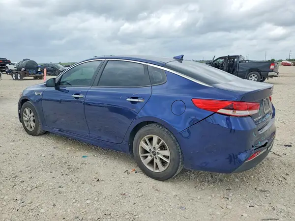 5XXGT4L36JG246845 2018 KIA OPTIMA - Image 2