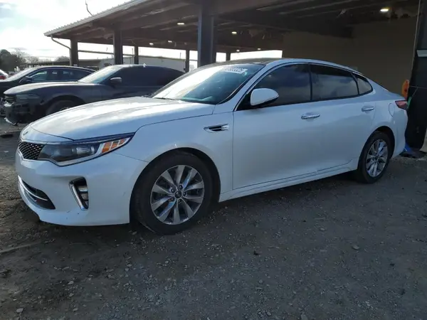5XXGT4L36JG247543 2018 KIA OPTIMA - Image 1