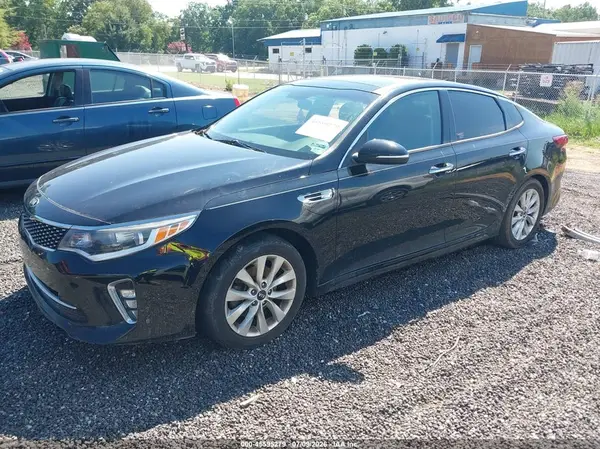 5XXGT4L36JG247980 2018 KIA OPTIMA - Image 2