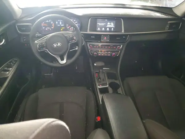 5XXGT4L36JG250202 2018 KIA OPTIMA - Image 8