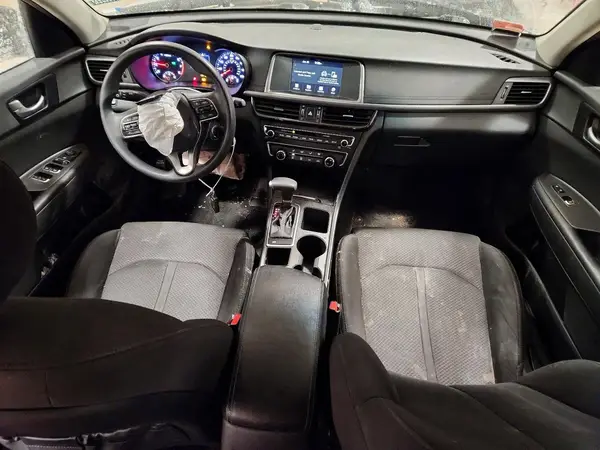 5XXGT4L36JG250894 2018 KIA OPTIMA - Image 8
