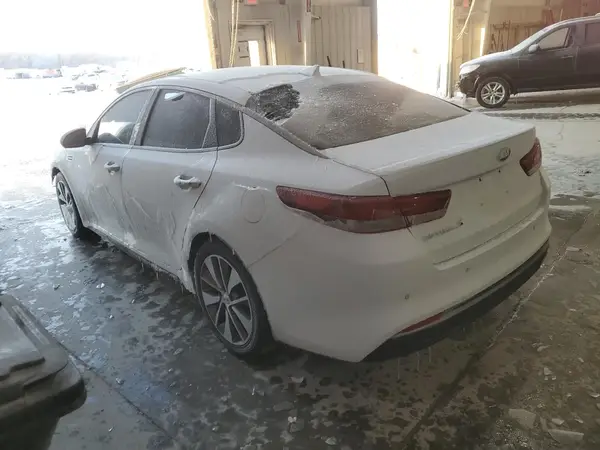 5XXGT4L36JG251298 2018 KIA OPTIMA - Image 2