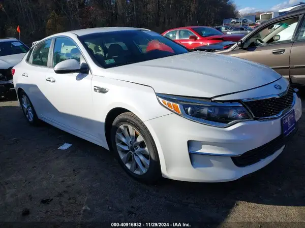 5XXGT4L36JG251883 2018 KIA OPTIMA - Image 1