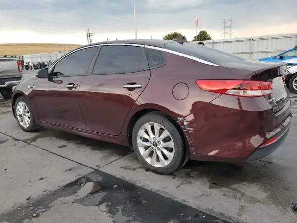 5XXGT4L36JG254654 2018 KIA OPTIMA - Image 2