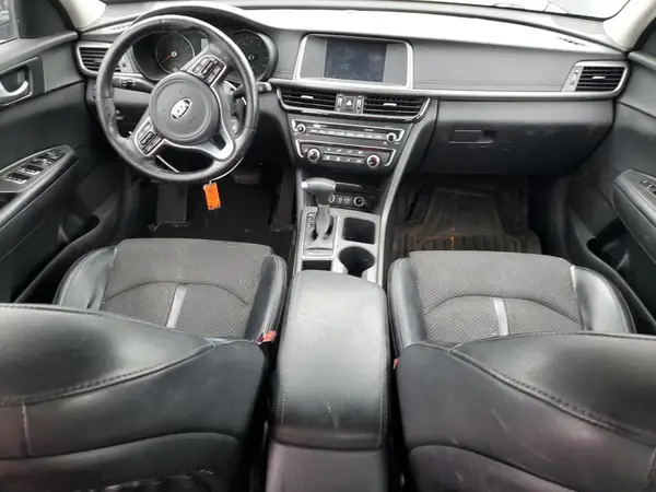 5XXGT4L36JG254833 2018 KIA OPTIMA - Image 8